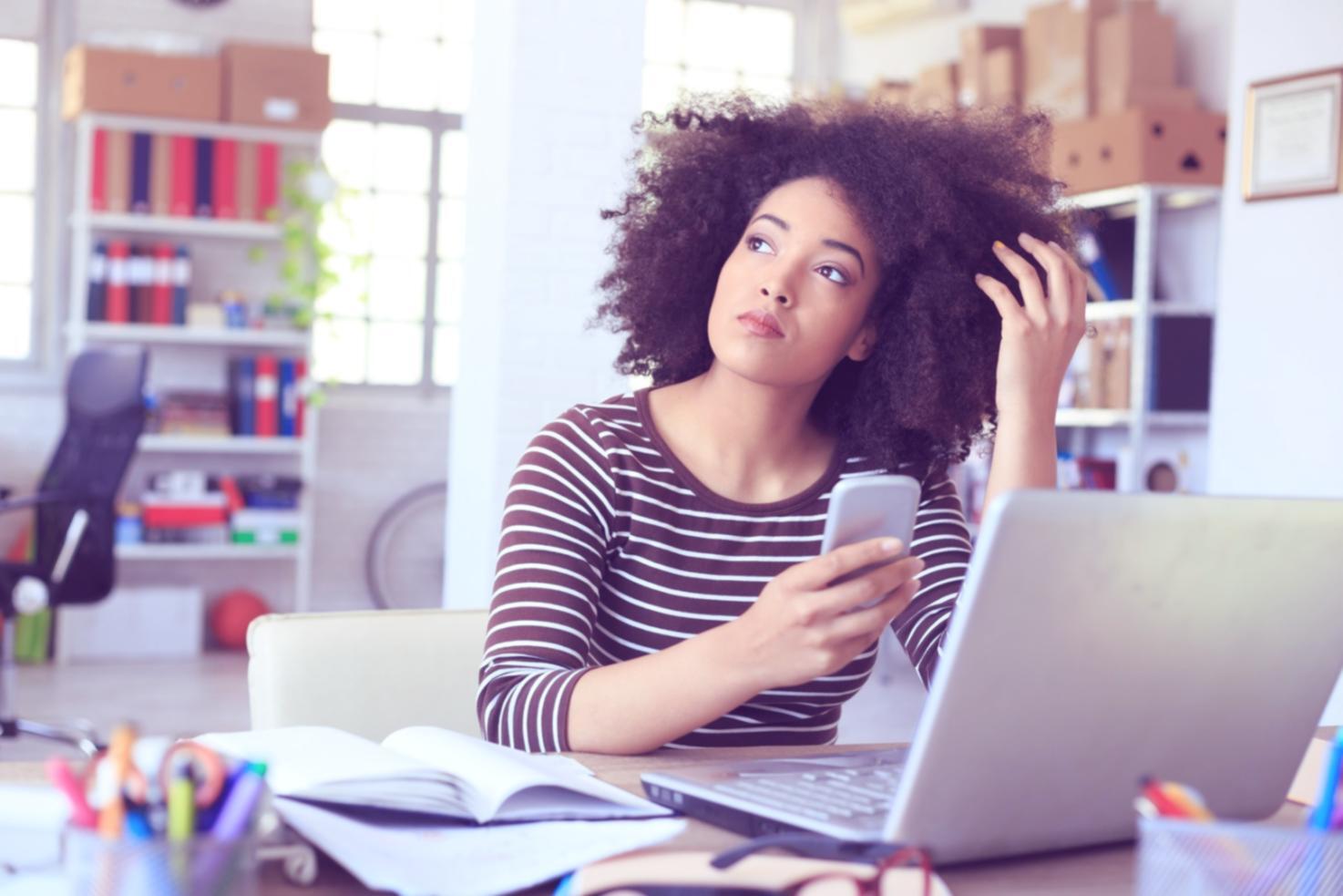 Sesión de análisis técnico de sitio web durante webinar en vivo